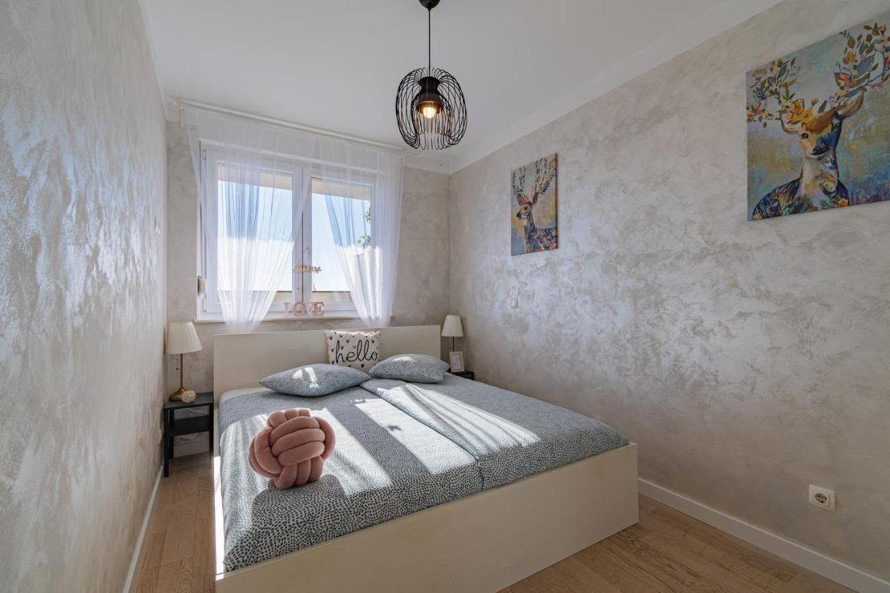 Flexible Selfcheckins 30 - Zagreb - Garage - Electric Vehicle Ccharger - Big Loggia - New - Apartments Repinc 30 Exterior foto