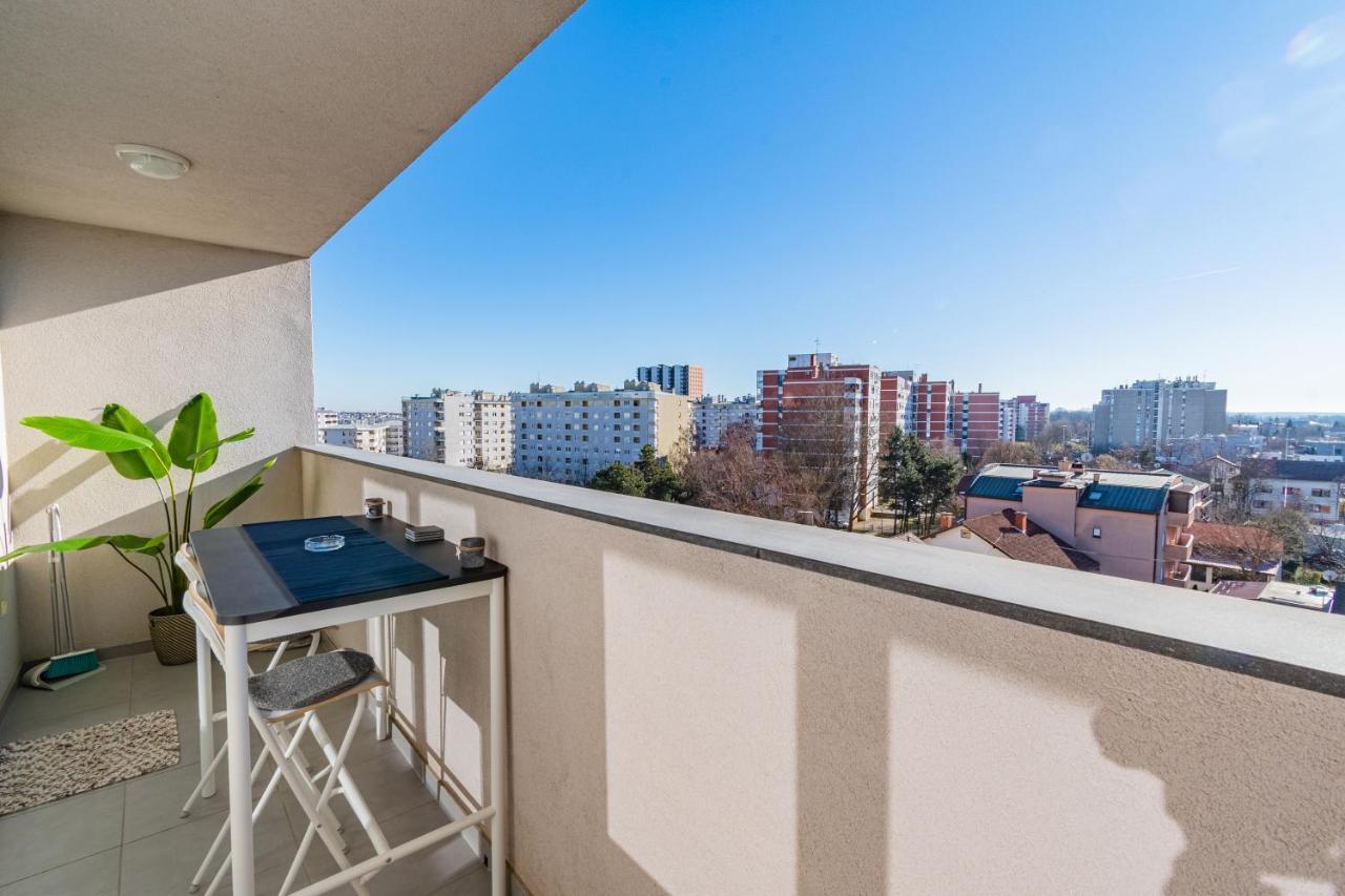 Flexible Selfcheckins 30 - Zagreb - Garage - Electric Vehicle Ccharger - Big Loggia - New - Apartments Repinc 30 Exterior foto