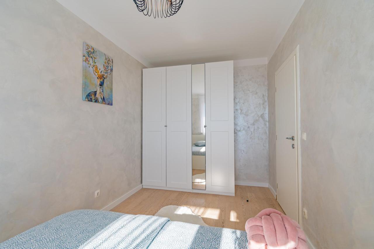 Flexible Selfcheckins 30 - Zagreb - Garage - Electric Vehicle Ccharger - Big Loggia - New - Apartments Repinc 30 Exterior foto