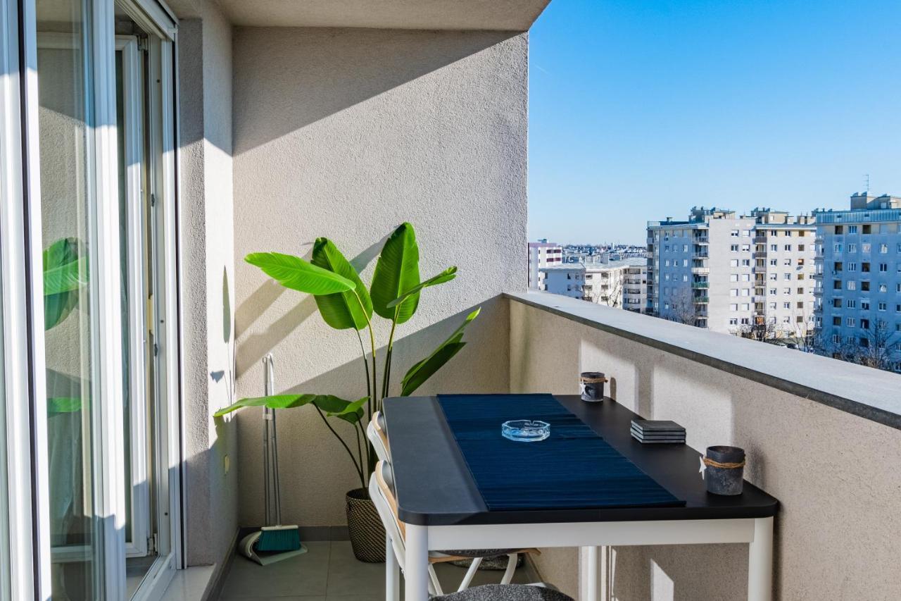 Flexible Selfcheckins 30 - Zagreb - Garage - Electric Vehicle Ccharger - Big Loggia - New - Apartments Repinc 30 Exterior foto